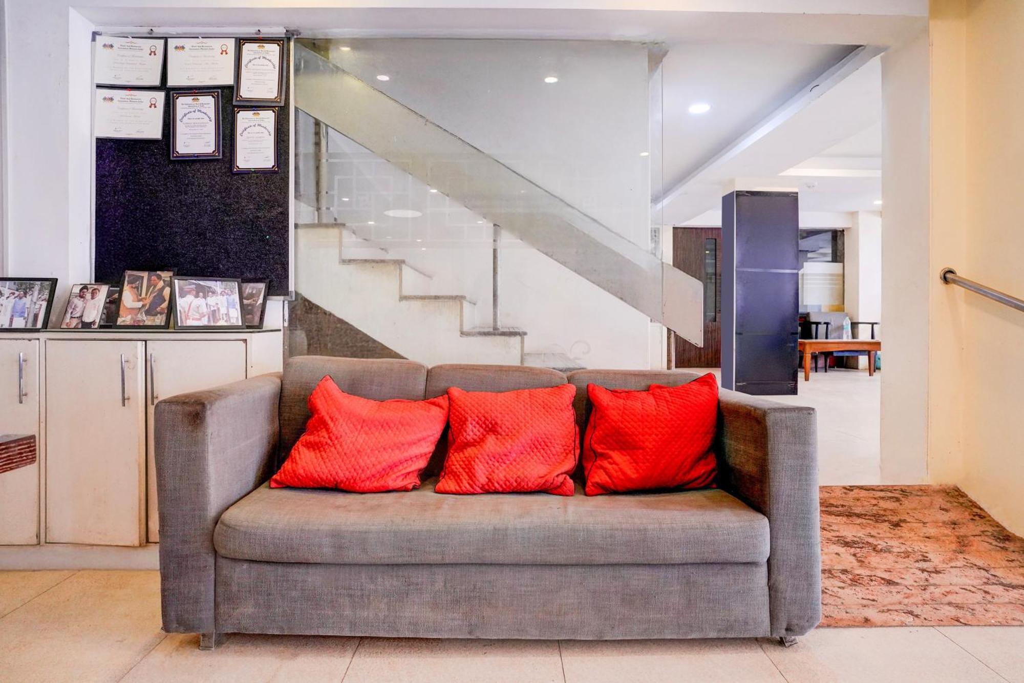 Hotel Super Townhouse Khar The Habitat à Bombay Extérieur photo