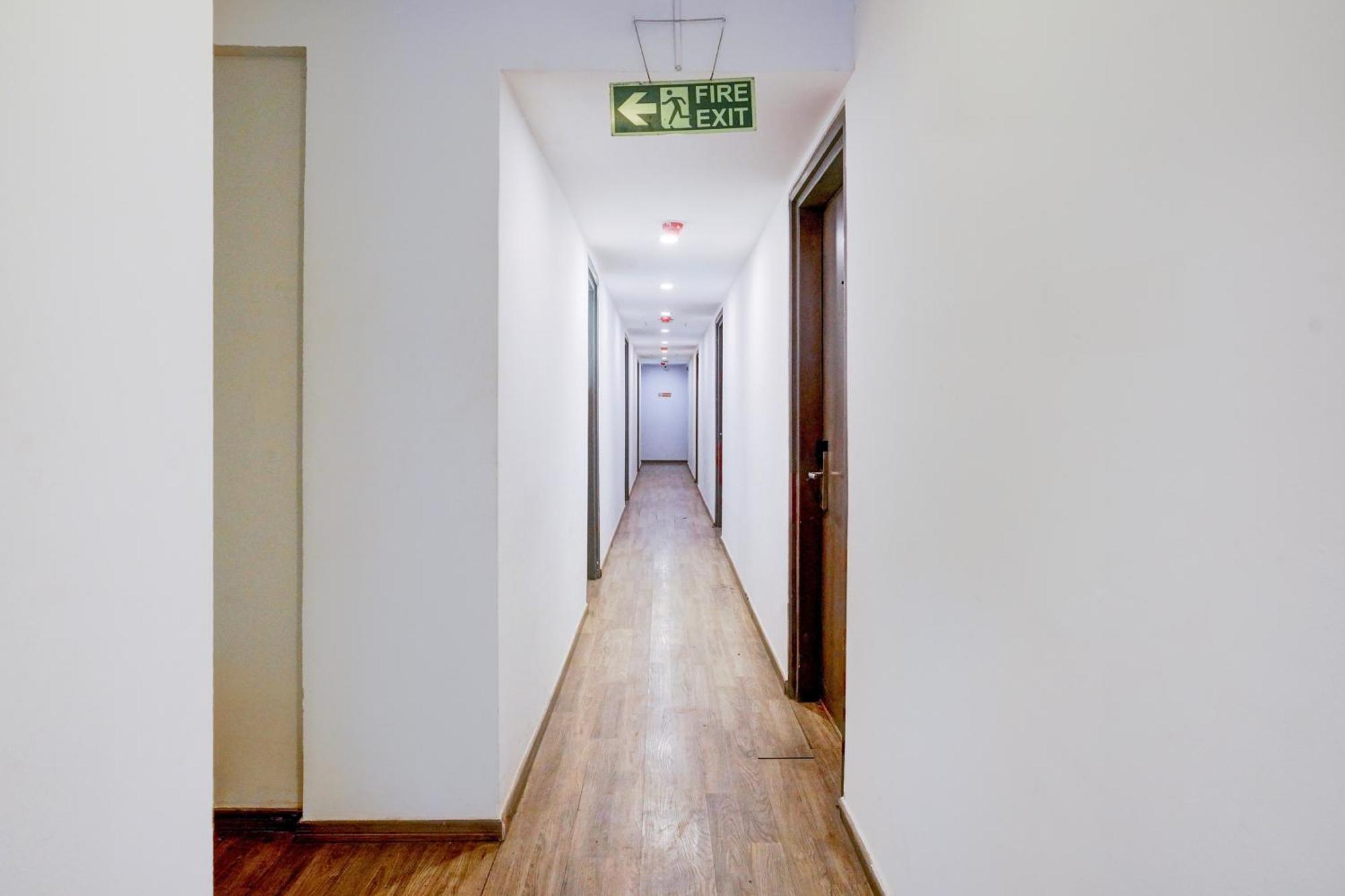 Hotel Townhouse Khar The Habitat à Bombay Extérieur photo